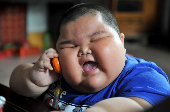 china child without phone;s