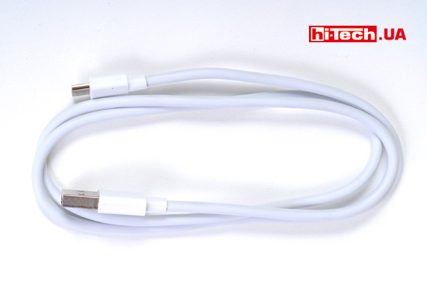 USB-cable-white