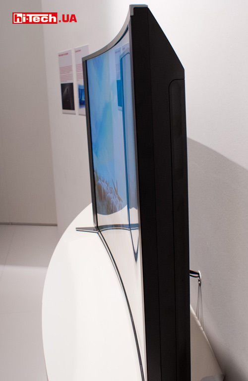 65-дюймовая изогнутая ЖК-панель Sony. IFA 2013