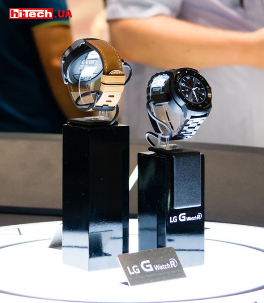 В отличие от большинства смарт-часов, умные часы LG G Watch R издалека похожи на обычные часы. Есть возможность установки любых часовых ремешков подходящей ширины. Кожа, металл, NATO, ZULU, силикон — никаких проблем  с установкой не будет