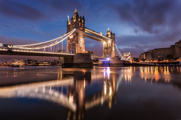 Wikimedia-Tower_Bridge_at_Dawn