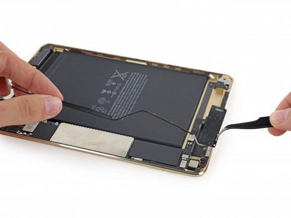 iPad Mini 4 ifixit 6