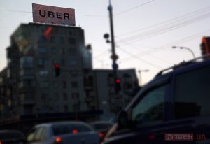 Uber відновив роботу в Харкові та надає місту 5 000 безоплатних поїздок для працівників критичної інфраструктури