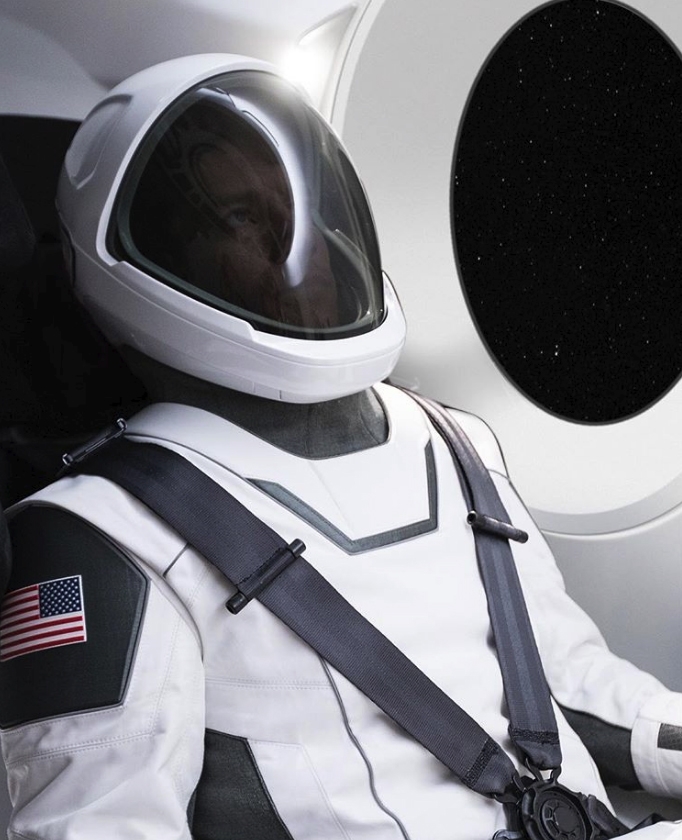 Elon Mask Spacesuit