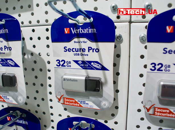 USB-флешка Verbatim Store'n' Go Secure Pro USB 3.0 с поддержкой шифрования данных
