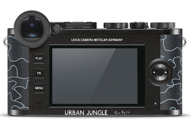 Leica CL URBAN JUNGLE by JEAN PIGOZZI 