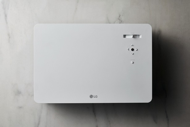 проектор LG HU70L