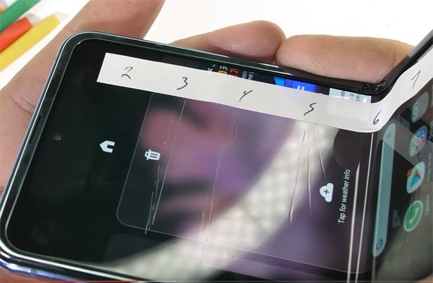 Поцарапать экран Samsung Galaxy Z Flip