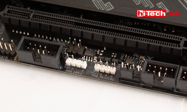 Контакты подключения RGB- светодиодных лент на плате ASUS TUF Gaming B550M-Plus (Wi-Fi)
