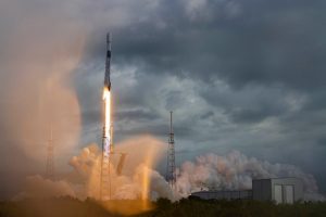 SpaceX совершила 100-й запуск ракеты Falcon 9 в 2025 году