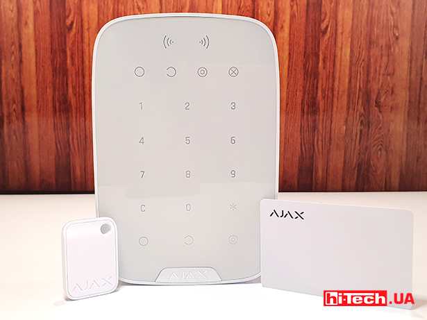 Обзор Ajax KeyPad Plus: безопасность касанием