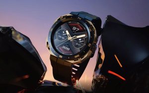 Смарт годинник Huawei Watch GT Cyber випускається в двох версіях зі знімним циферблатом