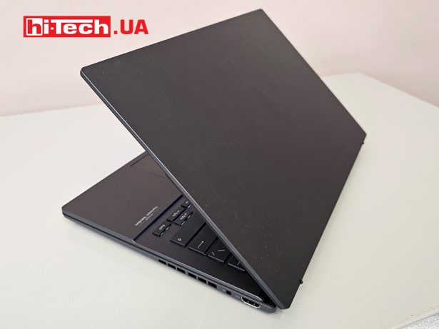 ASUS Zenbook DUO (2024) UX8406 