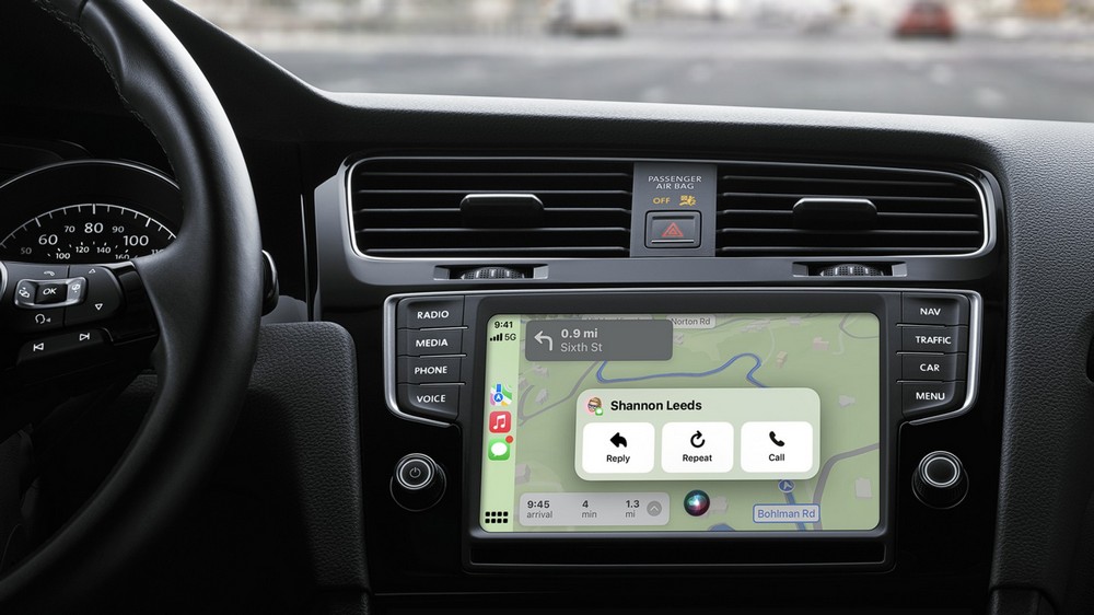 Apple CarPlay 