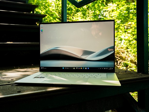 ASUS Zenbook S 16