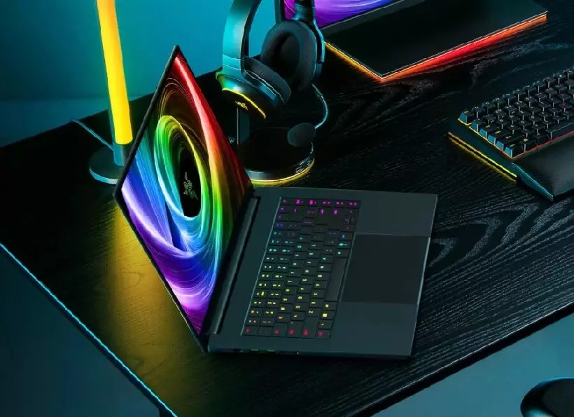 Razer Blade 16