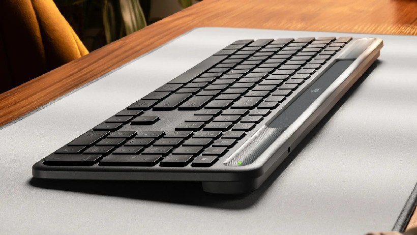 Logitech Signature Slim Solar Plus K980