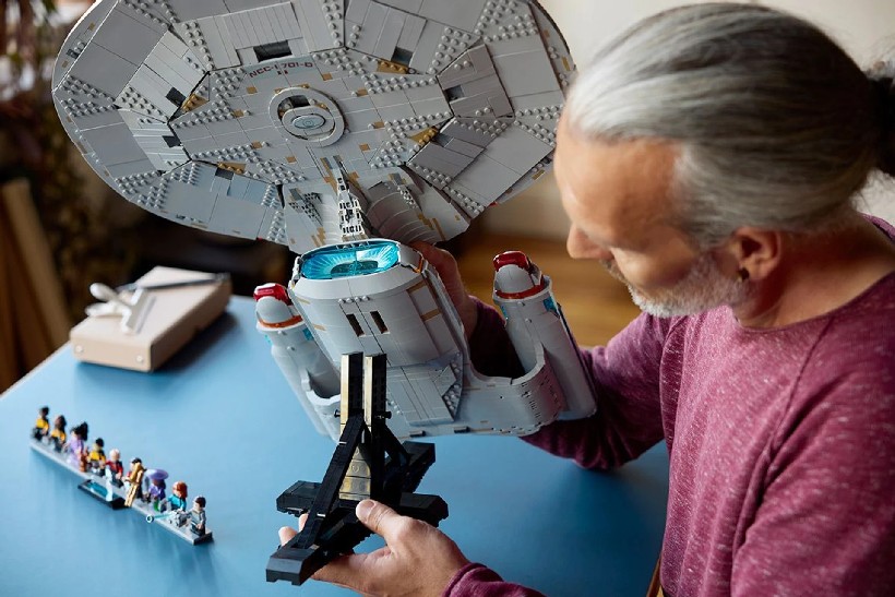 Lego USS Enterprise NCC-1701-D