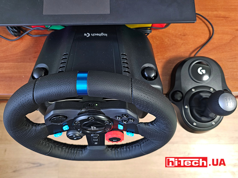 Logitech G29 Driving Force Racing Wheel