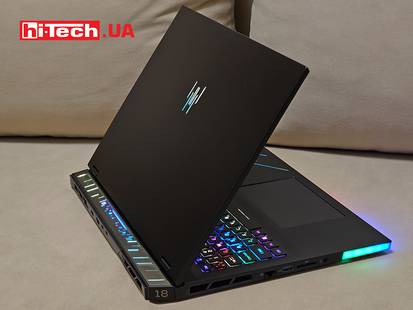 Acer Predator Helios 18 AI (PH18-73)