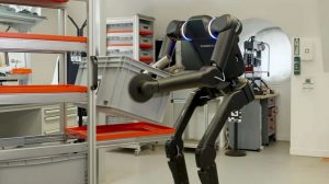 Renault уже использует гуманоидных роботов на заводах для сборки электромобилей