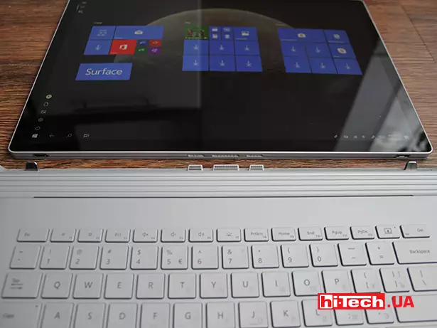 Microsoft Surface Book 2