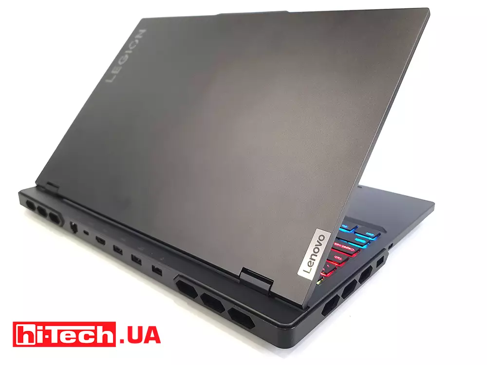 Lenovo Legion Pro 7 16IRX8H