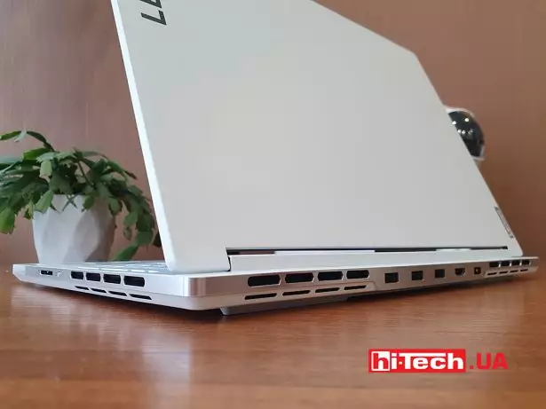 Lenovo Legion Slim 7 16IRH8 Glacier White