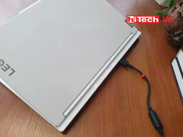 Lenovo Legion Slim 7 16IRH8 Glacier White