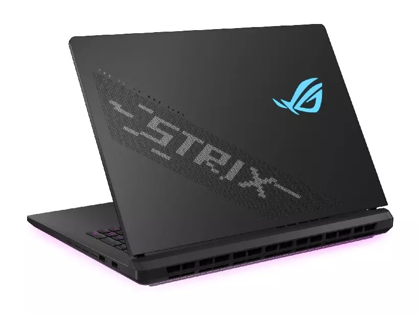Asus ROG Strix SCAR 2025