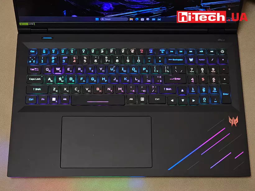 Acer Predator Helios 18 AI (PH18-73)
