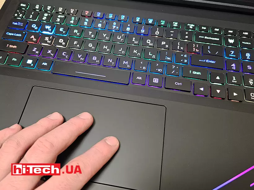 Acer Predator Helios 18 AI (PH18-73)